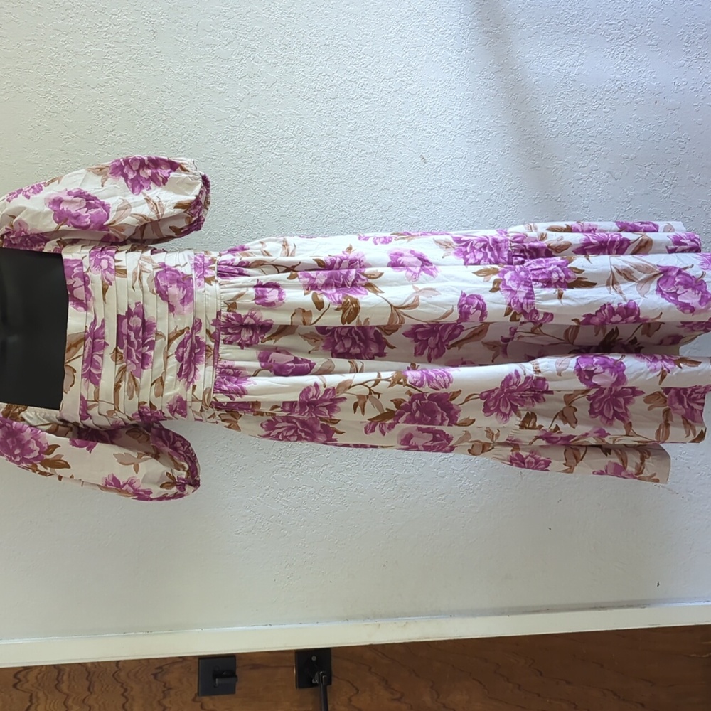 ✨ Abercrombie and Fitch Emerson purple floral size sold out - Picture 2 of 7